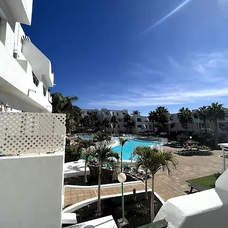Casa Feliz - One Bedroom With Communal Pool Apartment