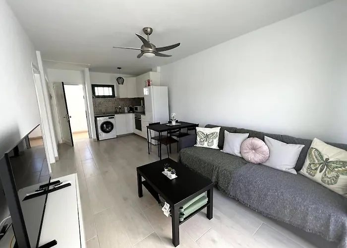 Casa Feliz - One Bedroom With Communal Pool Tias